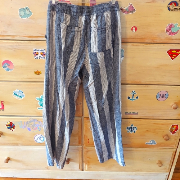 Women's pants - Picture 2 of 2